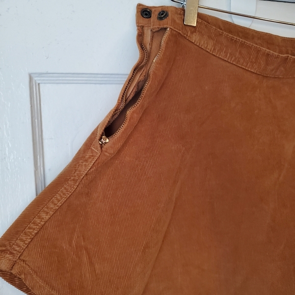 AMERICAN APPAREL CORDUROY SKATER SKIRT - Picture 3 of 3